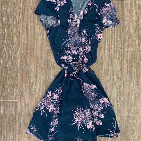 Rollas Floral Wrap Mini Dress - Picture 2 of 3